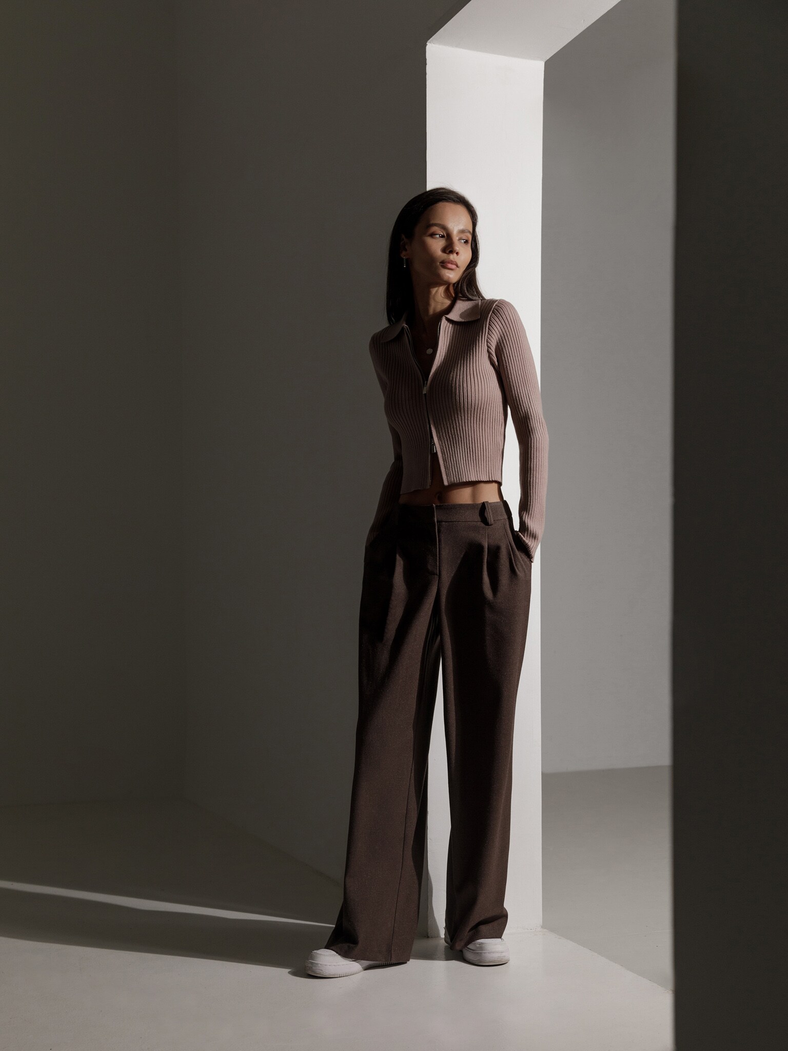Шерстяные брюки-палаццо с защипами :: LICHI - Online fashion store